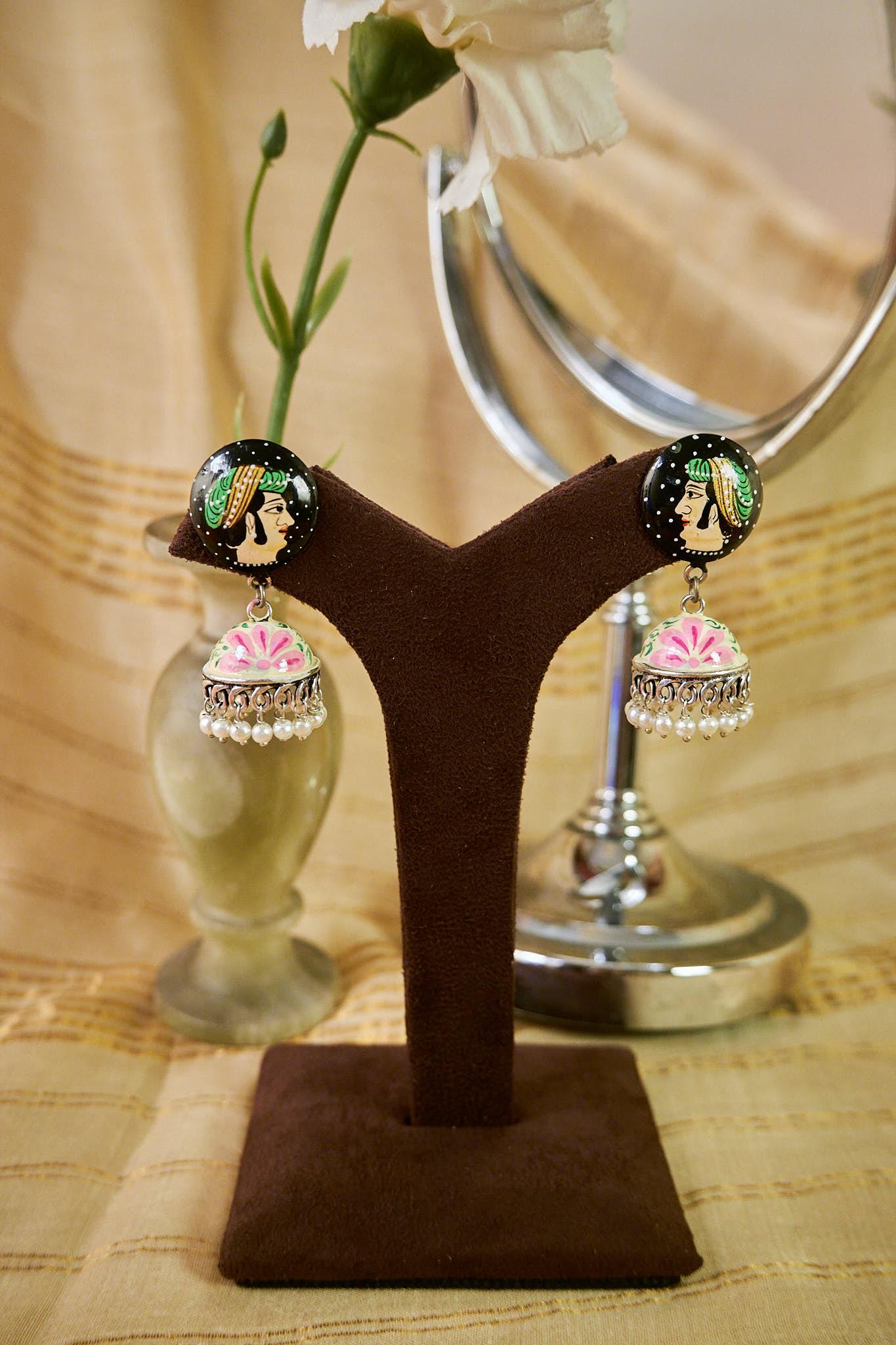 Mantri Miniature Art