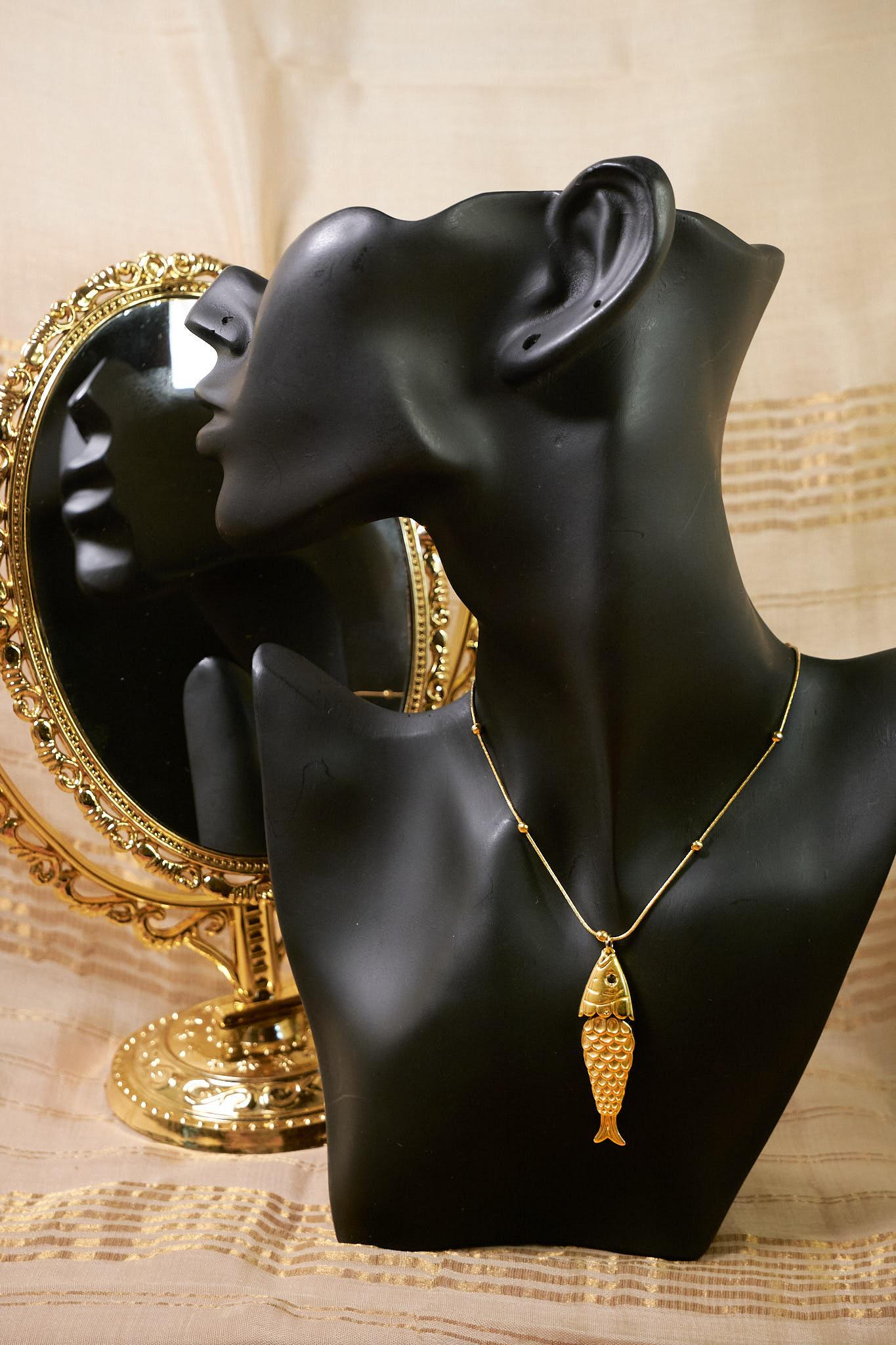 Meenakshi Necklace view 5