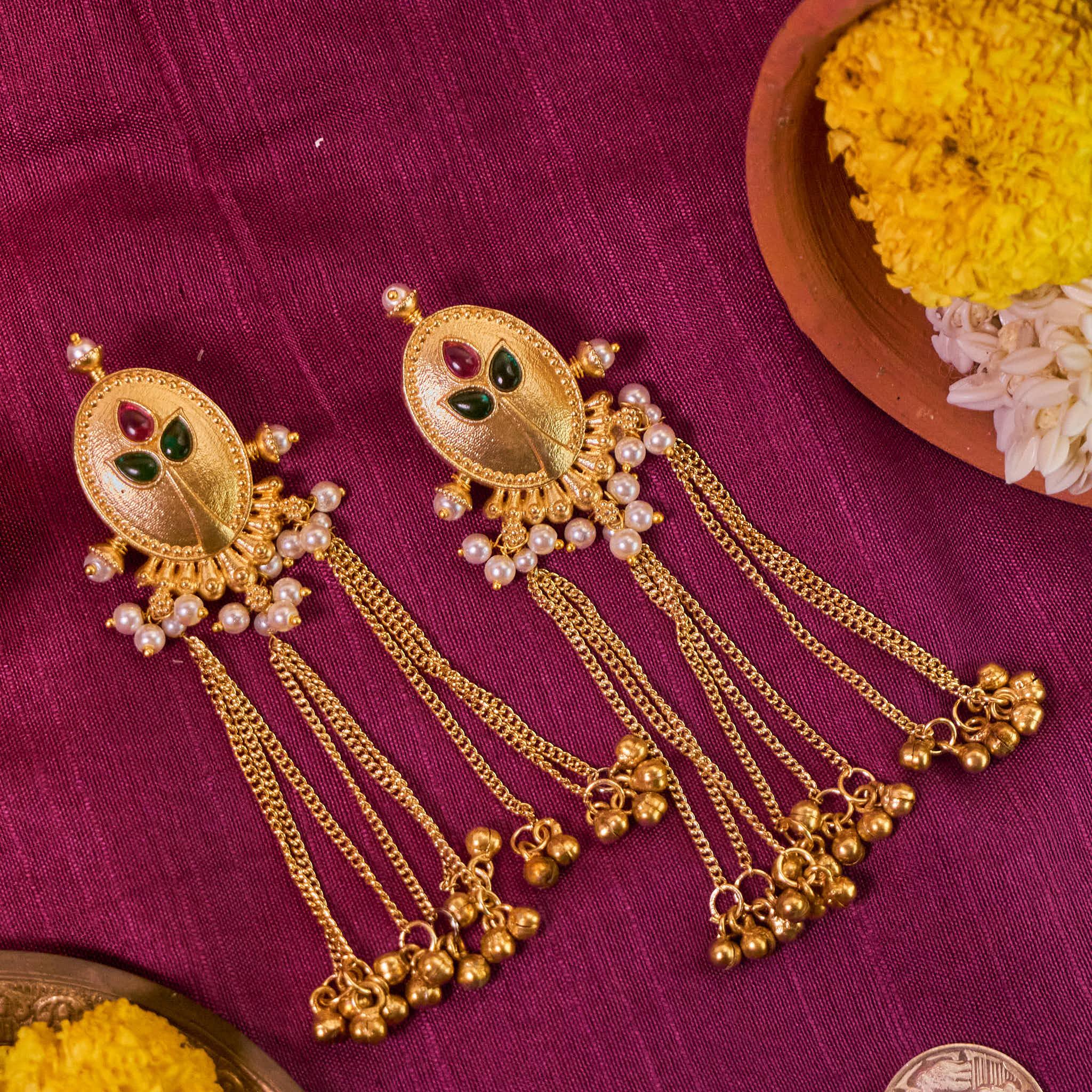 Gulnaar Kashmiri Jhumka view 3