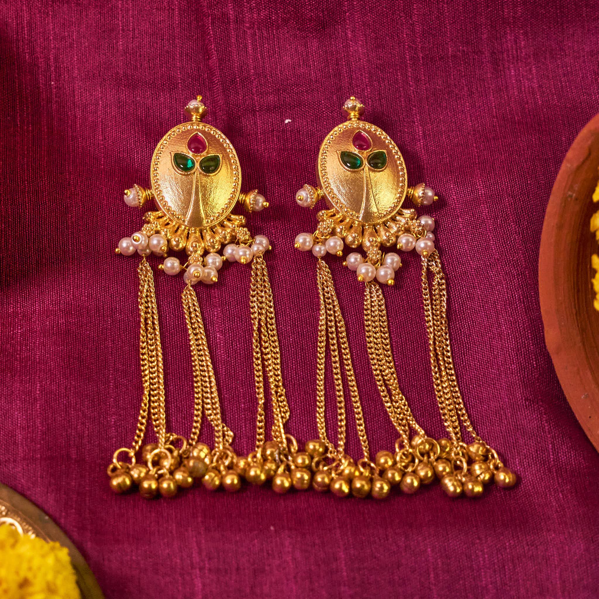 Gulnaar Kashmiri Jhumka