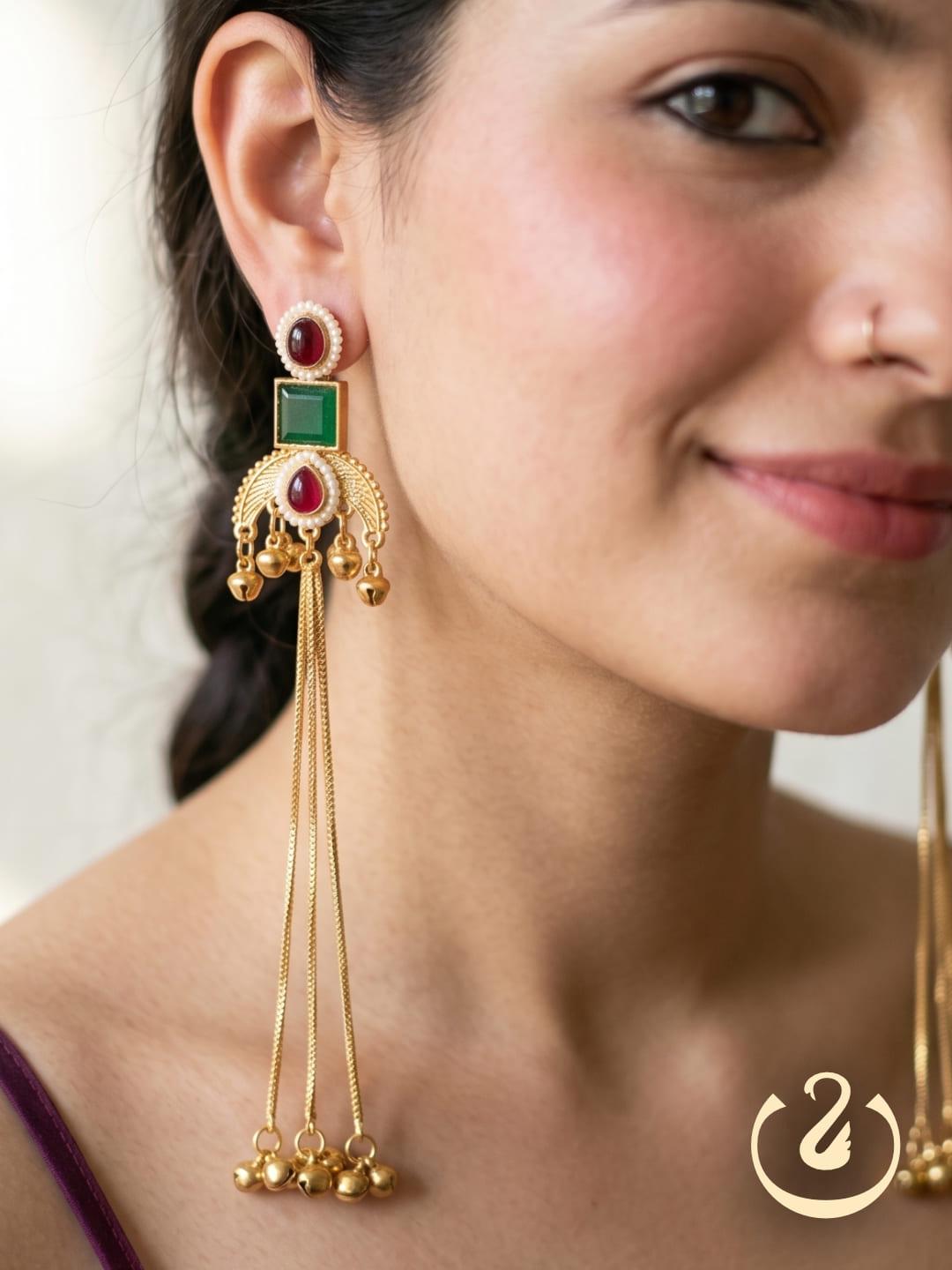 Zehra Kashmiri Jhumka view 3