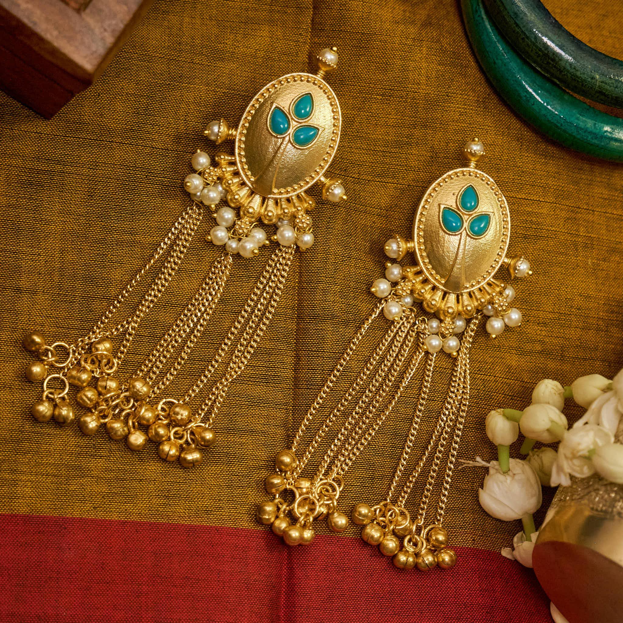 Nilofar Kashmiri Jhumka view 2