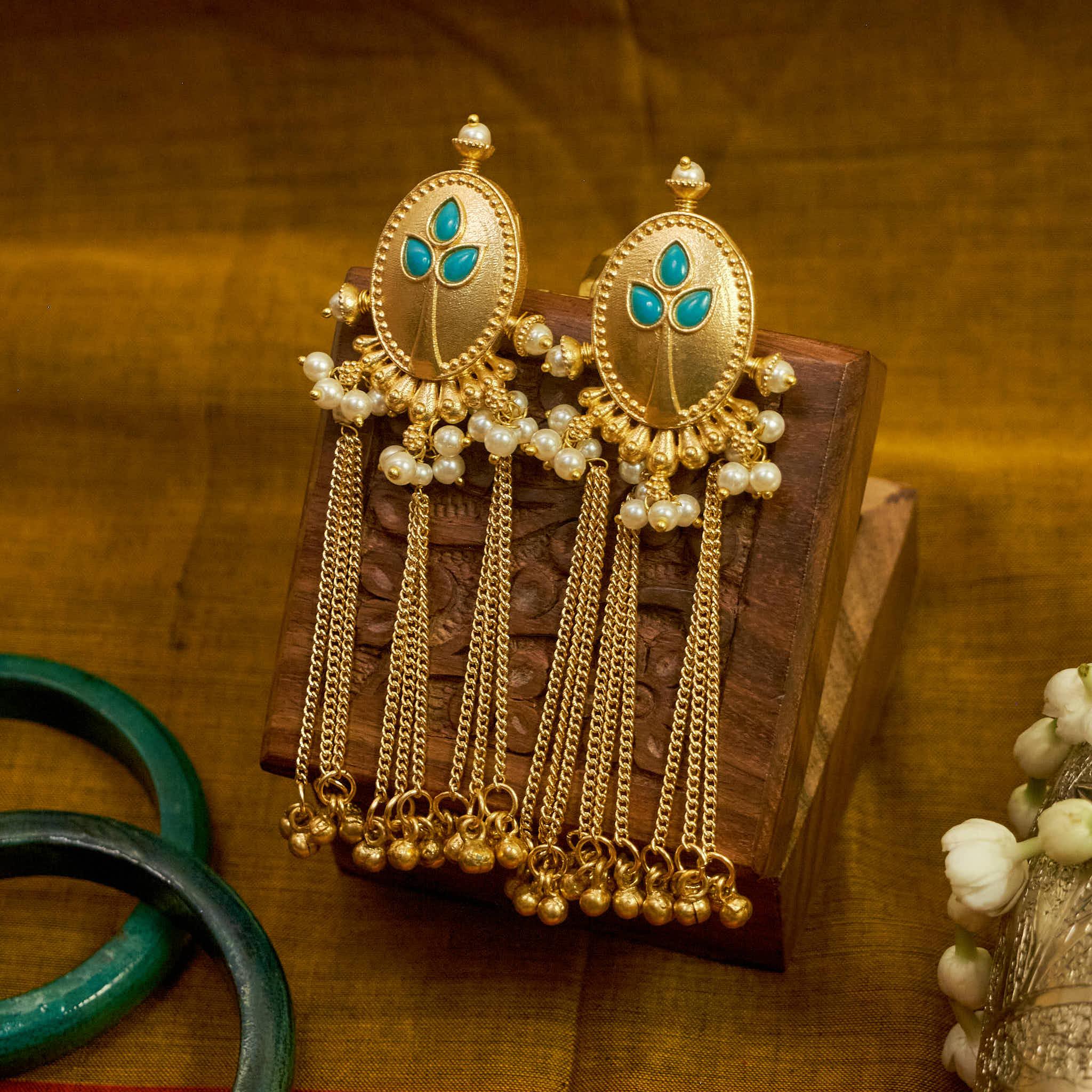 Nilofar Kashmiri Jhumka view 3