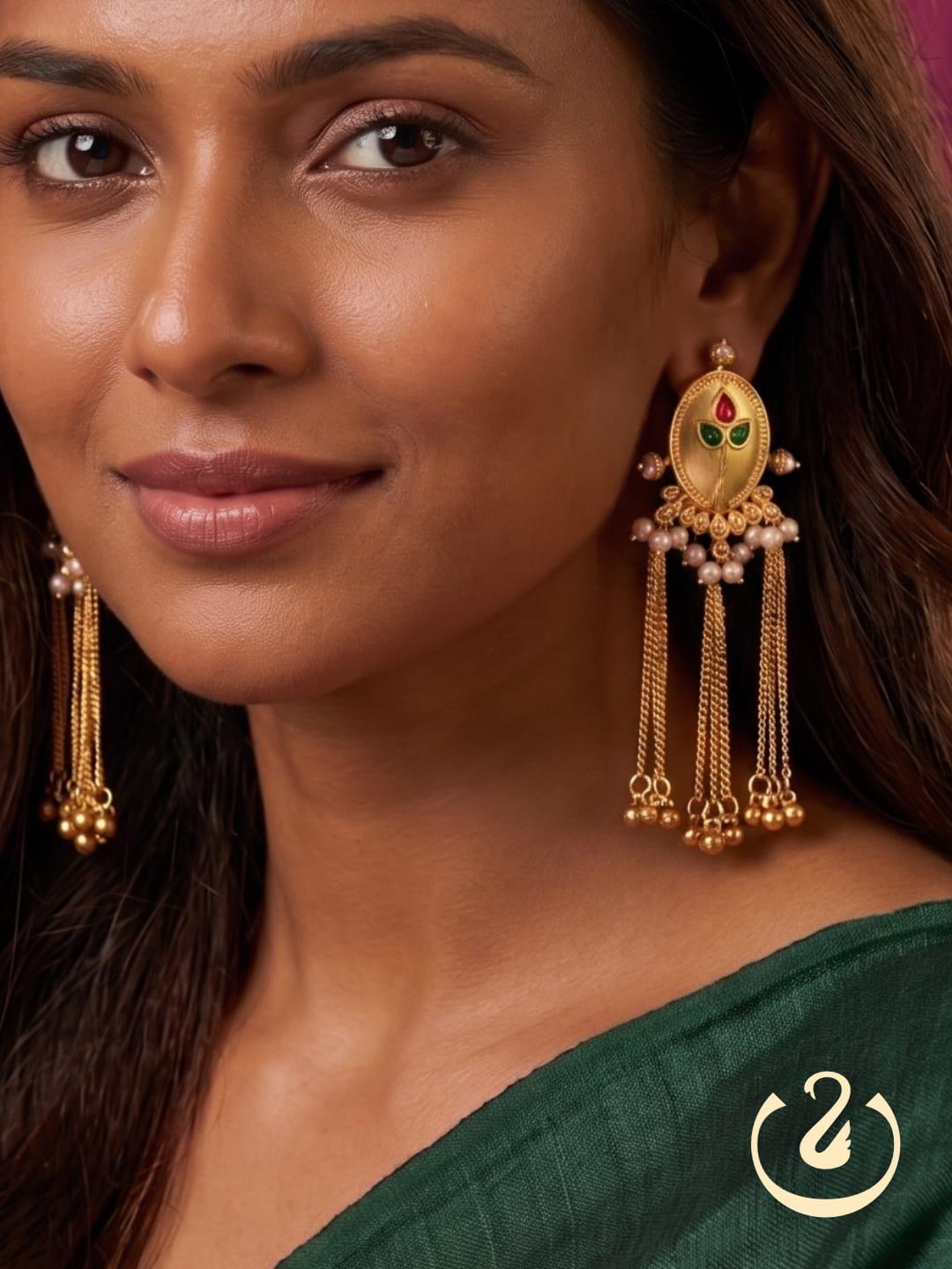 Gulnaar Kashmiri Jhumka