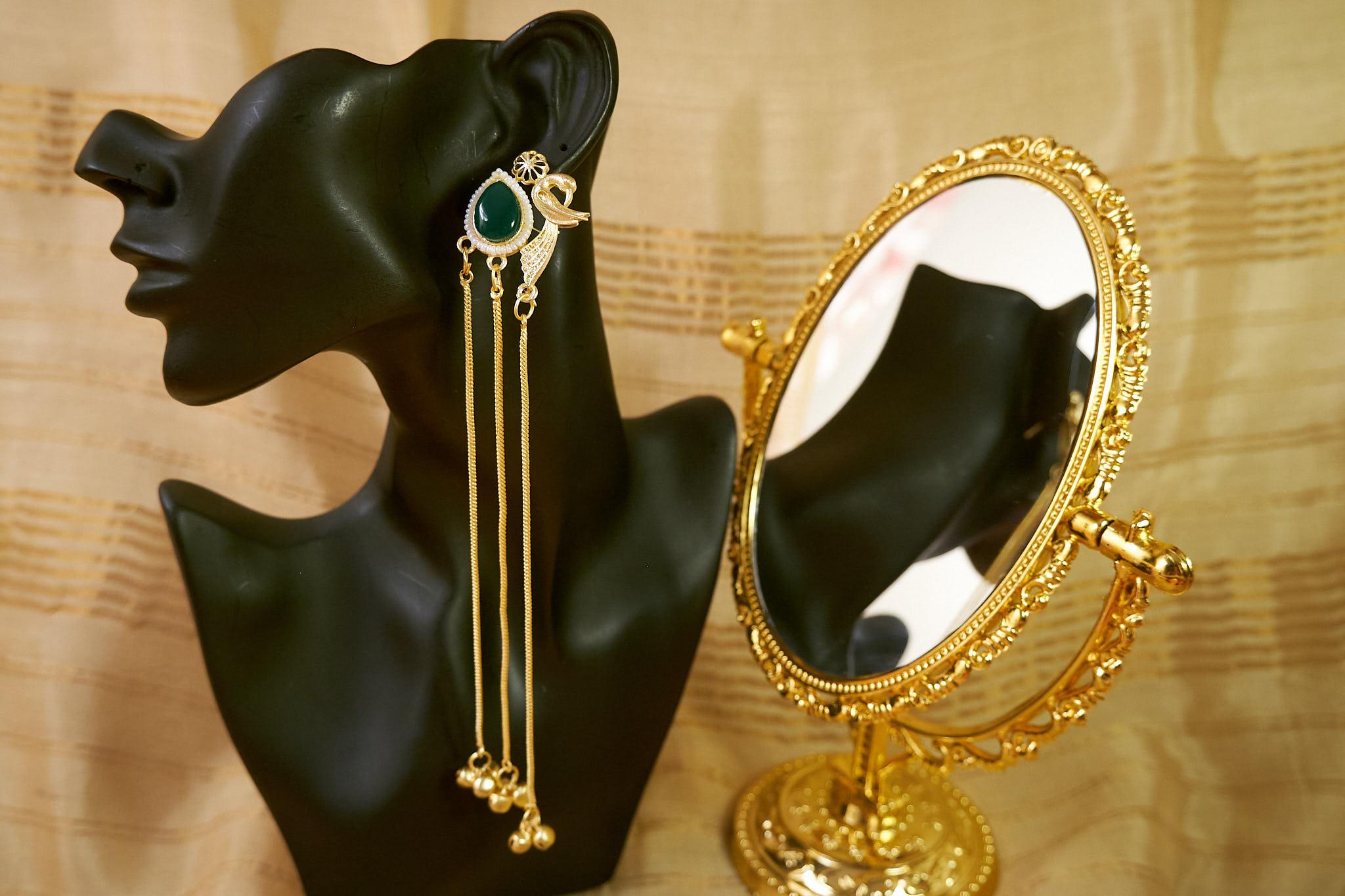Paakhi Kashmiri Jhumka