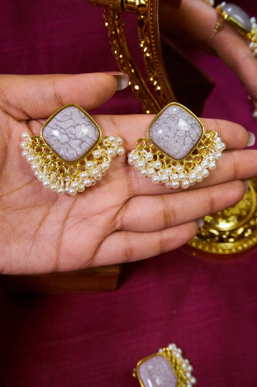 Lavender Grey Sitara